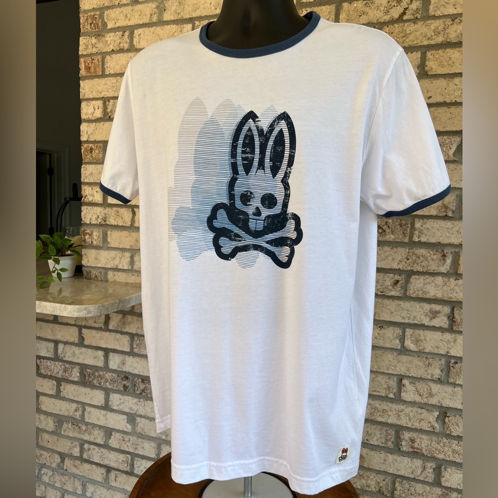 Psycho Bunny t-shirt, size 6, excellent condition. Smoke-free home.